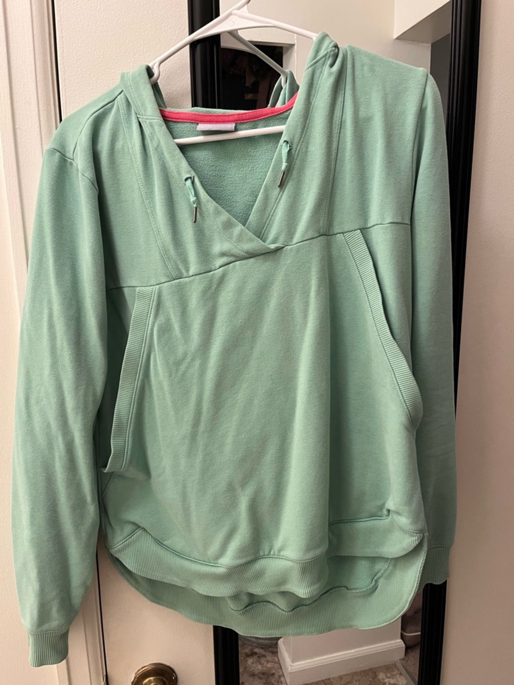 Columbia Mint Green Hooded Pullover Sweatshirt